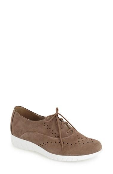 Women's Munro 'wellesley' Oxford Sneaker .5 N - Beige