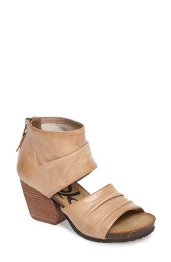 Women's Otbt Patchouli Open Toe Bootie M - Beige