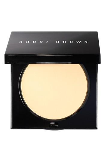 Bobbi Brown Sheer Finish Pressed Powder - #05 Soft Sand