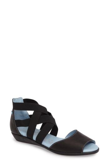 Women's Cloud Cardinal Sandal Us / 40eu - Black