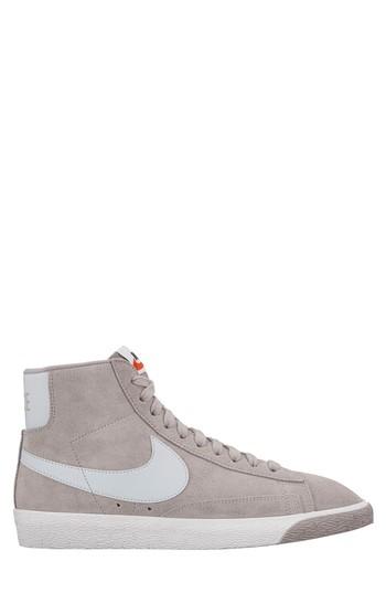 Women's Nike Blazer Mid Top Sneaker