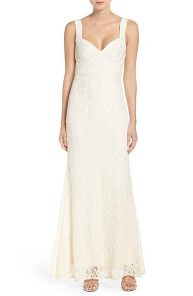 Women's Lulus Sleeveless Lace Mermaid Gown