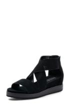 Women's Blondo Cassie Waterproof Sandal .5 M - Black