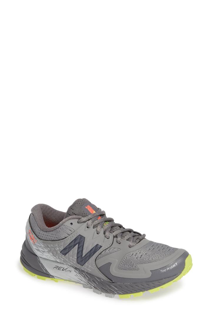 Women's New Balance Summit Q.o.m. Trail Running Shoe B - Grey