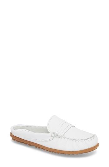 Women's Minnetonka Kate Moc Toe Loafer Mule M - White