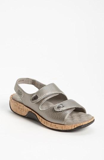 Women's Softwalk 'bolivia' Sandal M - Metallic