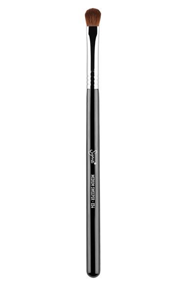 Sigma Beauty E54 Medium Sweeper(tm) Brush