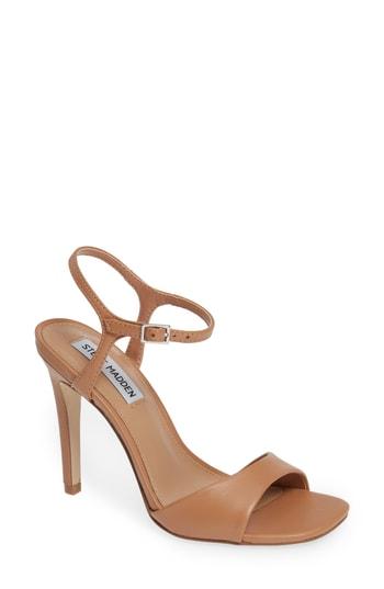 Women's Steve Madden Fitz Sandal .5 M - Beige