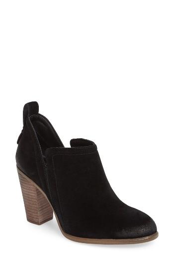 Women's Vince Camuto Francia Bootie M - Black