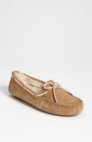 Women's Ugg Dakota Slipper M - Beige