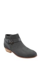 Women's Softwalk Raven Bootie M - Black