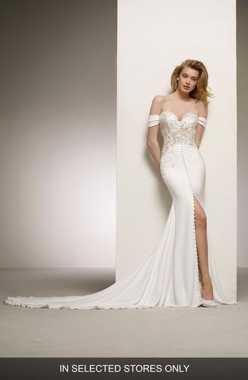 Women's Pronovias Guadiana Crepe Skirt, Size - Ivory
