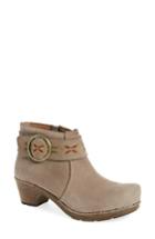 Women's Dansko Mina Bootie .5-6us / 36eu M - Beige