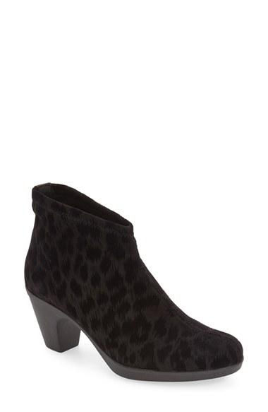 Women's Toni Pons 'finley' Bootie (women)