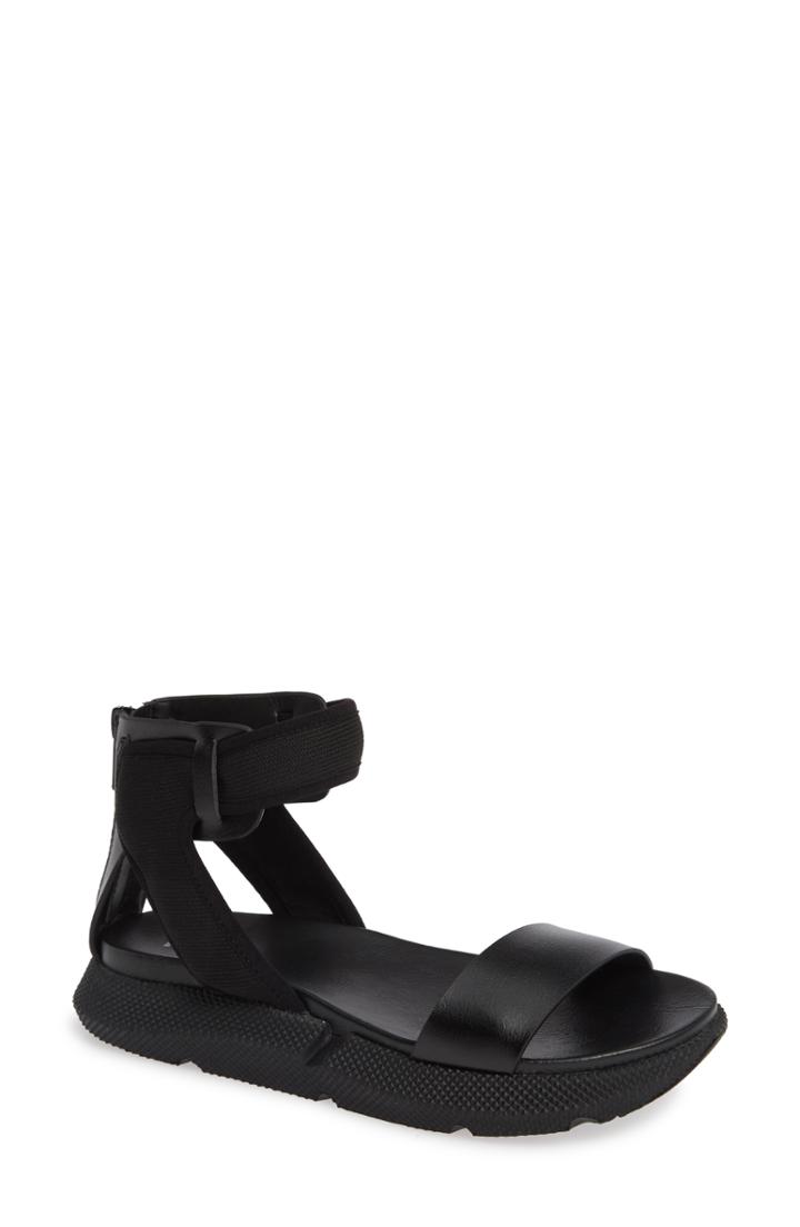 Women's Mia Tali Sandal .5 M - Black