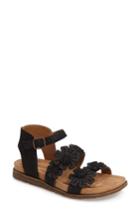 Women's Comfortiva Alyssa Flower Applique Sandal .5 M - Black