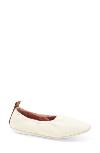Women's Mercedes Castillo Emilia Flat .5 M - Ivory