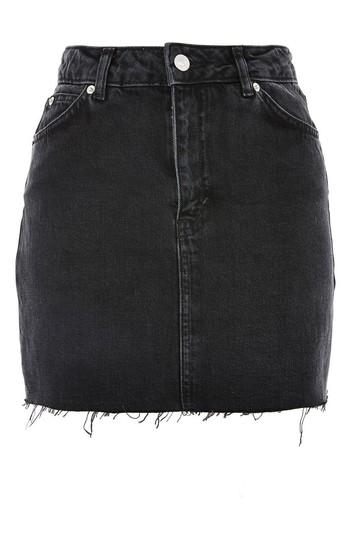 Women's Topshop Frayed Hem Denim Miniskirt Us (fits Like 0) - Black