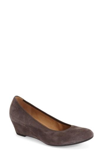 Women's Gabor Sacchetto Wedge Pump .5 M - Grey
