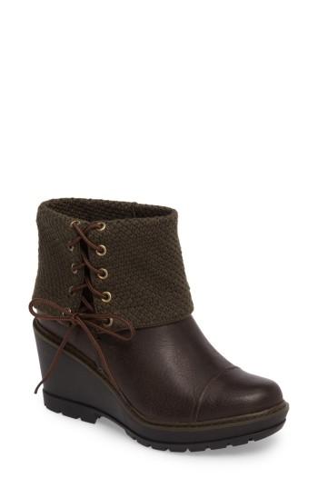 Women's Timberland Kellis Fold Down Water Resistant Boot .5 M - Brown