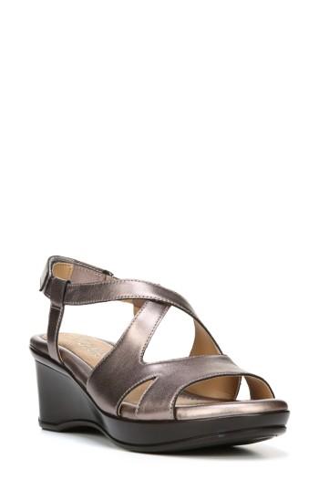Women's Naturalizer Vilette Wedge Sandal .5 N - Metallic