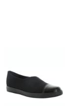 Women's Munro Plum Slip-on Flat M - Black
