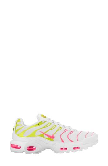Women's Nike Air Max Se Sneaker, Size 7.5 M - White