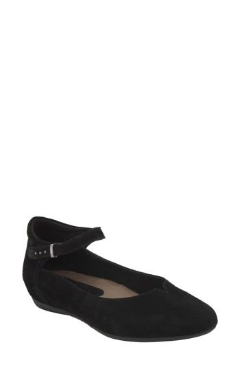 Women's Earthies Emery Ankle Strap Flat .5 M - Black