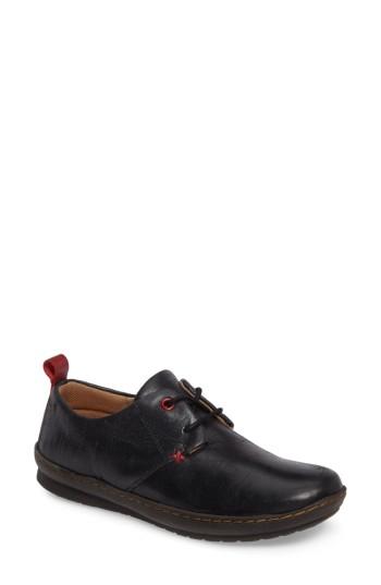 Women's Comfortiva Cassandra Siped Sneaker M - Black