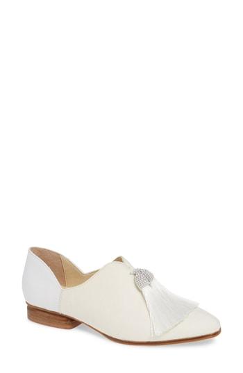 Women's Sbicca Primwood Tassel Loafer M - White