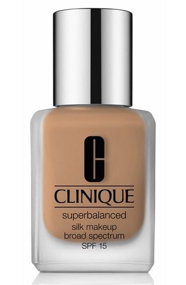 Clinique Superbalanced Silk Makeup Broad Spectrum Spf 15 - Silk Sunny Beige