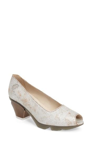 Women's Fly London Ohas Pump -8.5us / 39eu - Metallic