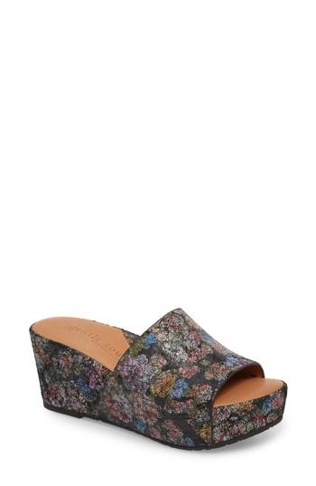 Women's Gentle Souls By Kenneth Cole Forella Slide Sandal .5 M - Black