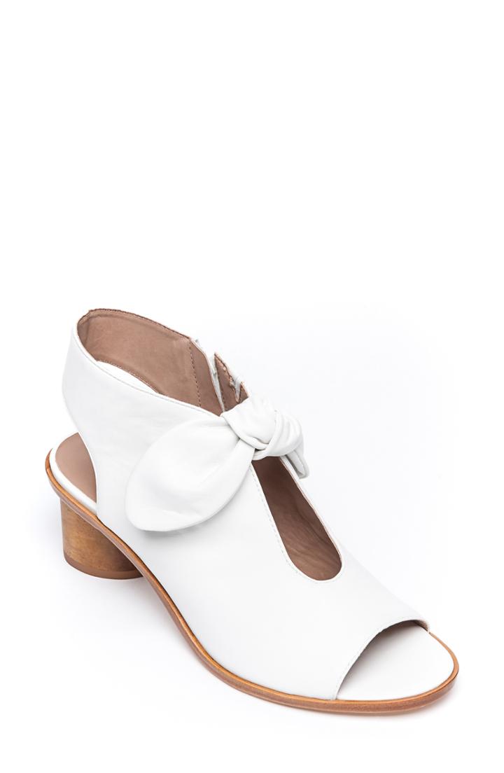 Women's Bernardo Luna Sandal M - White