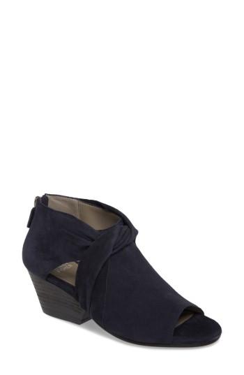 Women's Eileen Fisher Anise Sandal .5 M - Blue