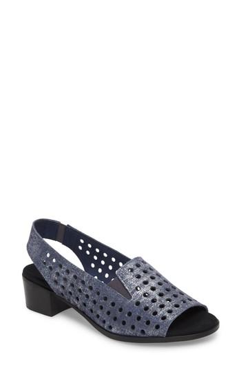 Women's Munro Mickee Slingback Sandal .5 M - Blue