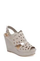 Women's Chinese Laundry In Love Wedge Sandal M - Grey