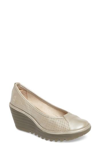 Women's Fly London Yuzi Wedge .5-6us / 36eu - Metallic
