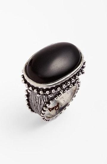 Berry Oval Cabochon Ring Onyx