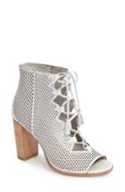 Women's Frye Gabby Perforated Ghillie Lace Sandal .5 M - White
