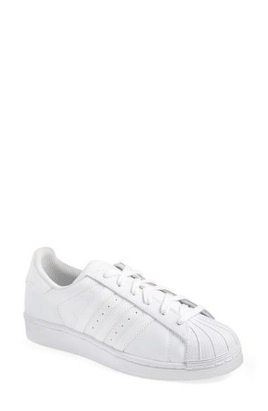 Women's Adidas Superstar Sneaker .5 Women's / 5.5 Men's M - White