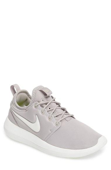 Women's Nike Roshe Two Sneaker .5 M - Grey