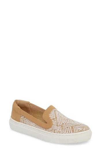 Women's Sbicca Lineth Sneaker M - Beige