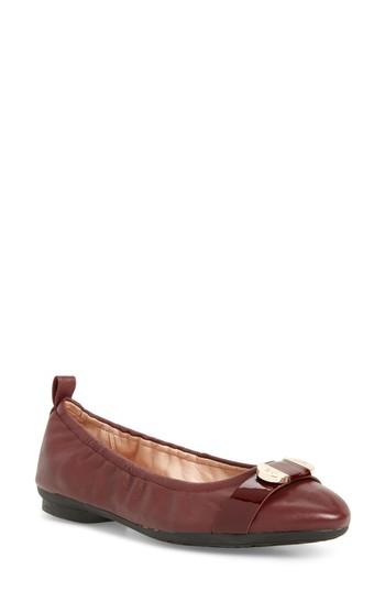 Women's Taryn Rose Abriana Ballet Flat M - Burgundy