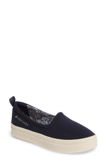 Women's Sakroots Saz Slip-on Sneaker M - Blue