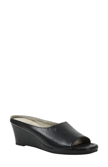Women's J. Renee Abrielle Wedge Mule .5 B - Black