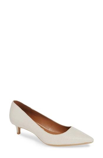 Women's Calvin Klein Gabrianna Pump .5 M - White