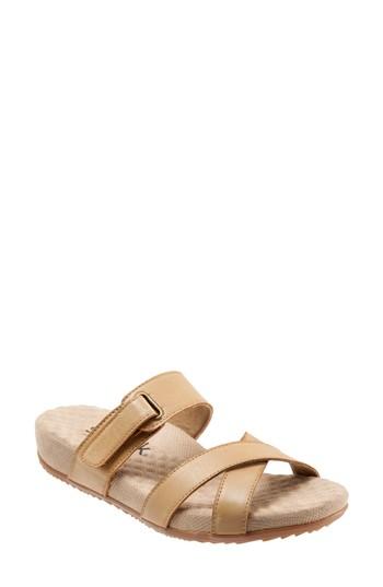 Women's Softwalk Brimley Sandal .5 N - Brown