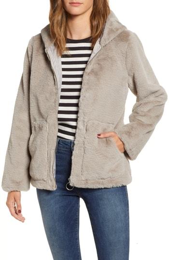 Women's Vigoss Faux Fur O-ring Jacket