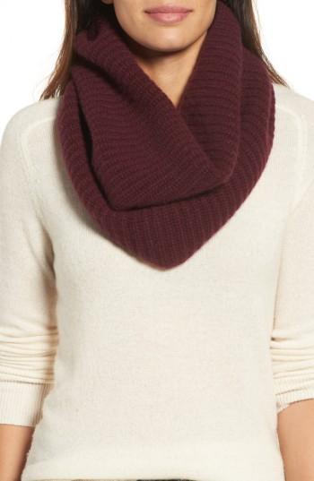 Women's Halogen Cashmere Snood, Size - Burgundy